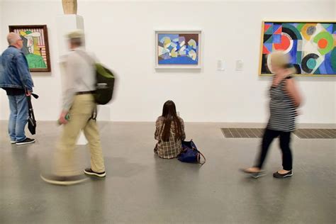 How to Get Art into a Gallery: An Examination of Various Routes and Their Related Prospects